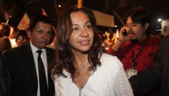 Vicepresidenta del Perú viajará a Cuba por invitación del gobierno