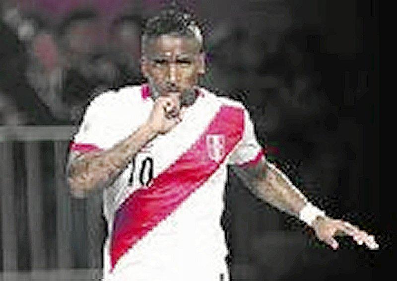 “Farfán estará  en agosto”