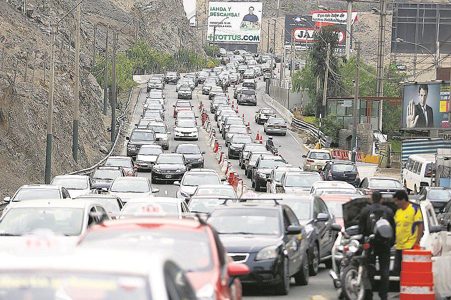 Fiestas patrias: agilizan el tránsito para salir de Lima