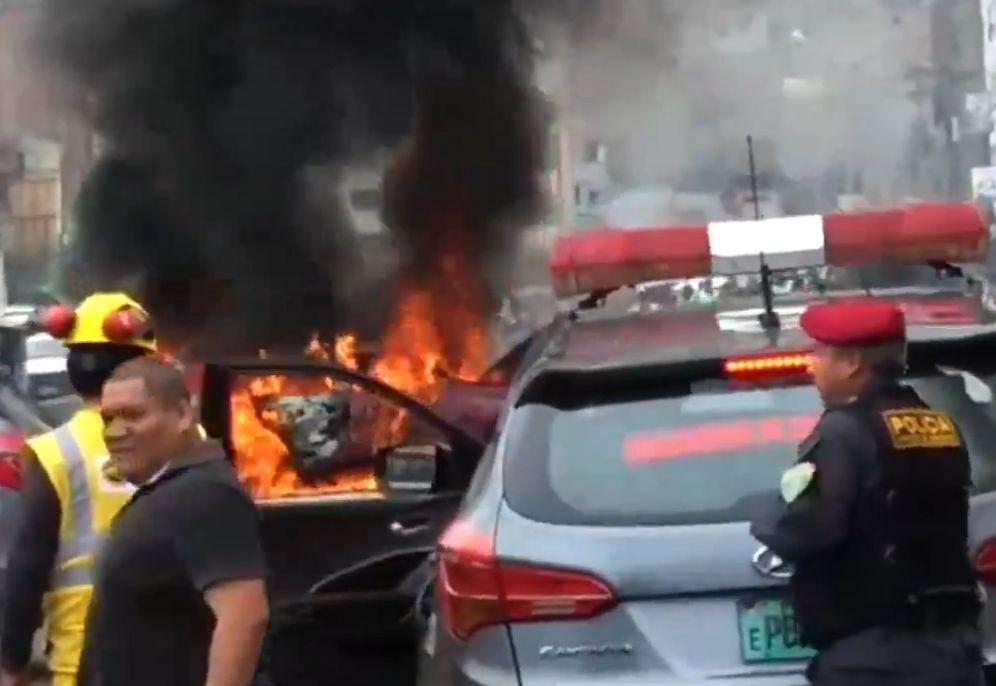 Aún se desconoce la causa que originó la emergencia en La Victoria. (Foto: Captura Canal N)