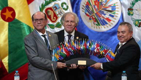 El canciller César Landa dijo que la misión de la OEA llegará el 20 de noviembre y mantendrán reuniones los días 21 y 22. Foto: GEC