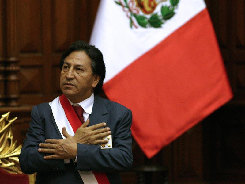 Alejandro Toledo confirmó su candidatura presidencial