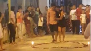 Facebook: Enamorado sorprende a novia con detalle romántico en Plaza de Armas