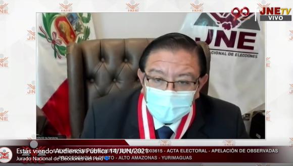 El presidente del JNE, Jorge Luis Salas Arenas, dejó al voto los 10 expedientes. (Captura JNETV)