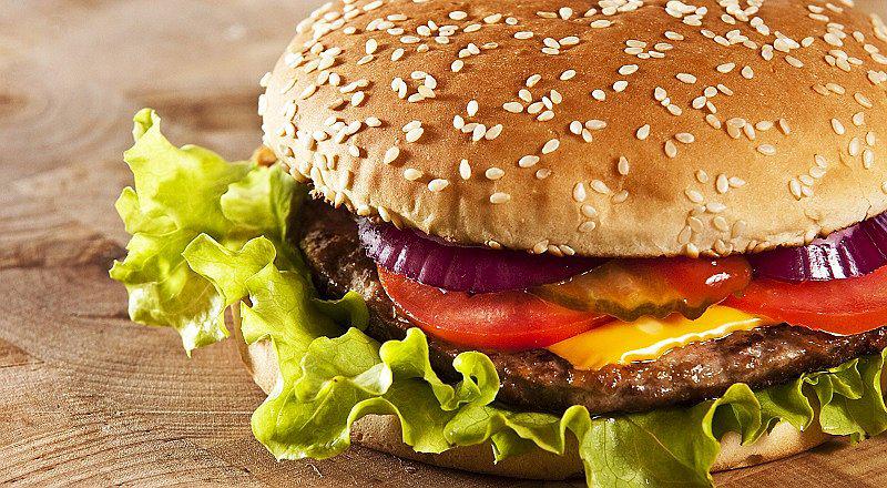 ¡Oh no! Captan esta foto en conocido restaurante de hamburguesas 