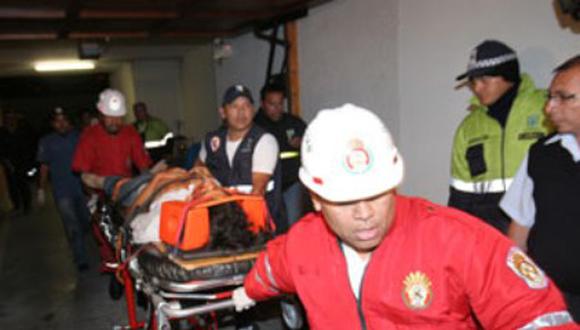 Mujer muere al cae desde el tercer piso de su vivienda en Los Olivos