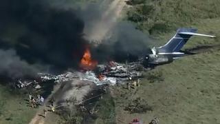 Texas: cae avión con 21 personas a bordo y todas sobreviven