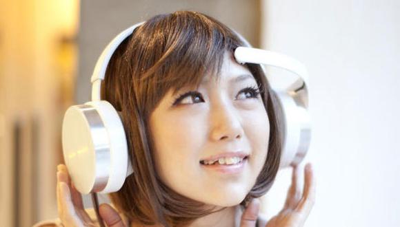 Audífonos cambian la música de acuerdo al ánimo de la persona 