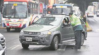 Desde HOY lunes multarán a quienes no cumplan con el plan vial “Pico y Placa” | VIDEO