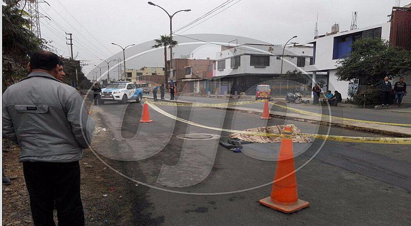 SMP: obrero quiso salvar a su amigo y murió al caer a buzón de desagüe