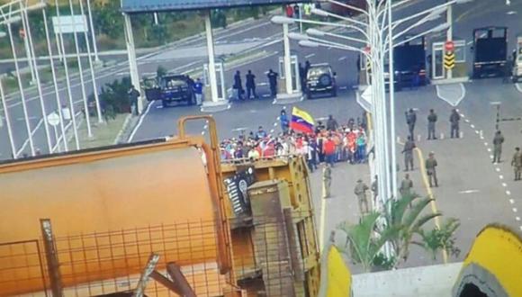 Régimen de Maduro refuerza bloqueo para evitar ingreso de ayuda humanitaria a Venezuela