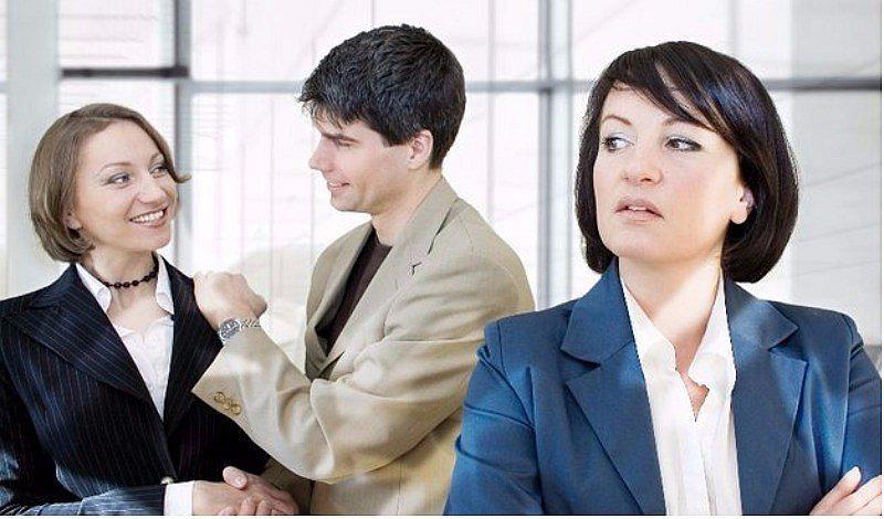 10 tipos de personas insufribles que siempre hay en el trabajo