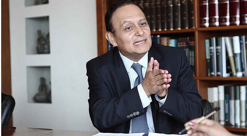 Walter Gutiérrez Camacho: Lo eligen como Defensor del Pueblo y recibe críticas 