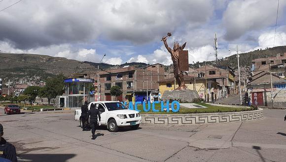 Ayacucho: la comisión multisectorial  solicitará a la PCM la inmovilización total los domingos y ampliar el horario del toque de queda de lunes a sábado ante el incremento de contagios por COVID-19 y fallecimientos.
