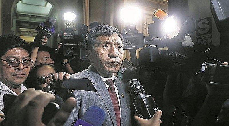 Declaran fundado pedido de levantamiento de inmunidad parlamentaria de Mamani