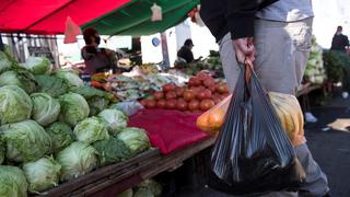 Chile: Ningún comercio puede ya entregar bolsas plásticas