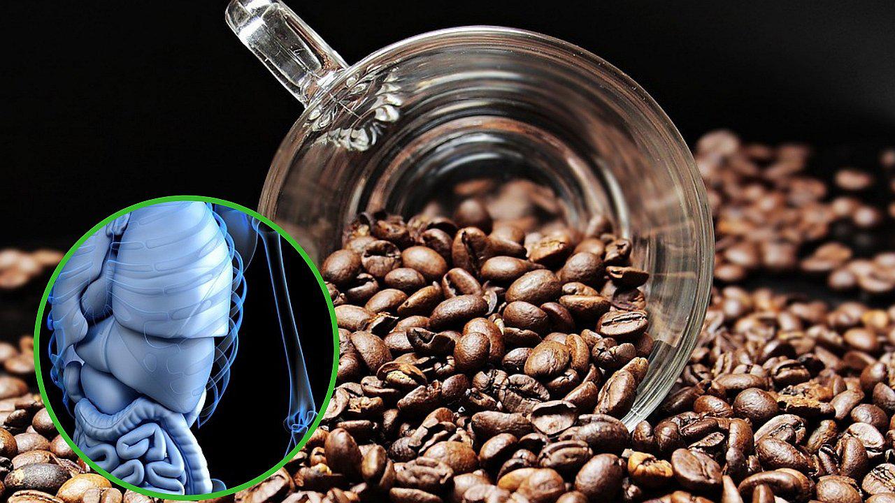 Consumía 10 tazas de café al día y en un ataque de tos se fracturó 3 costillas 