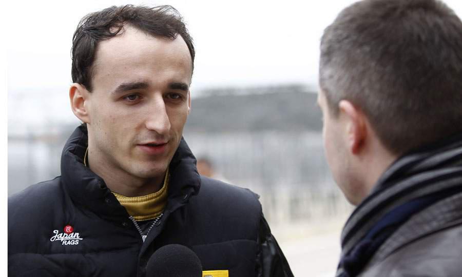 Piloto de F1 Robert Kubica inicia rehabilitación de su mano destrozada