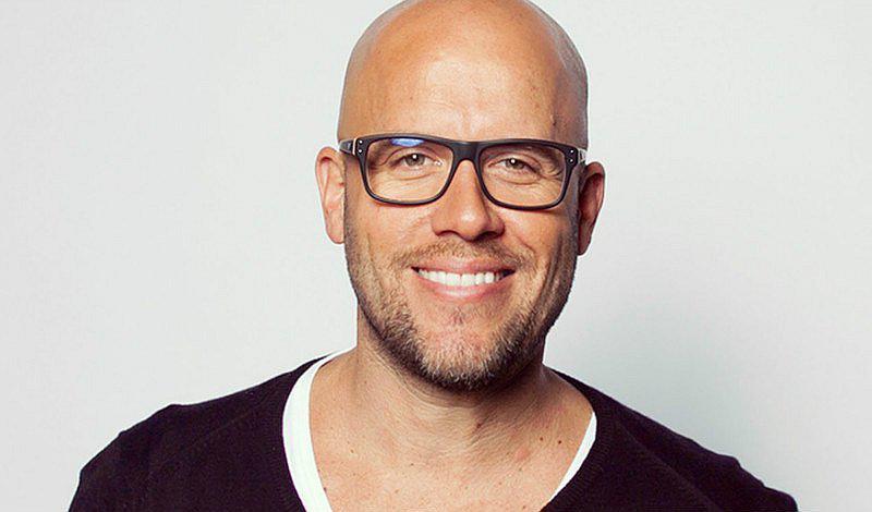 Gian Marco sorprende con tierna fotografía de su infancia [FOTO]