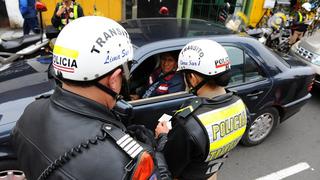 Policía detiene a 2 mil conductores ebrios y todos se quedan sin brevete 