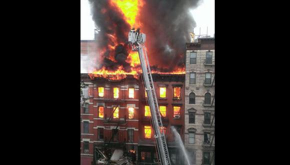 Nueva York: Explosión provoca derrumbe de edificio [VIDEO]  