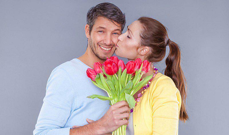 ¿Muy enamorada? 5 maneras para pedir matrimonio a un hombre