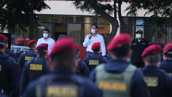 Martín Vizcarra saludó la labor de la PNP y las Fuerzas Armadas en la lucha contra el nuevo coronavirus. (Foto: Difusión)