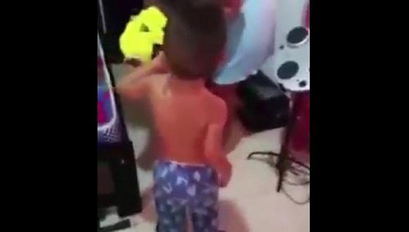 Twitter: Niño colombiano rechaza camiseta de su selección y prefiere otra [VIDEO]