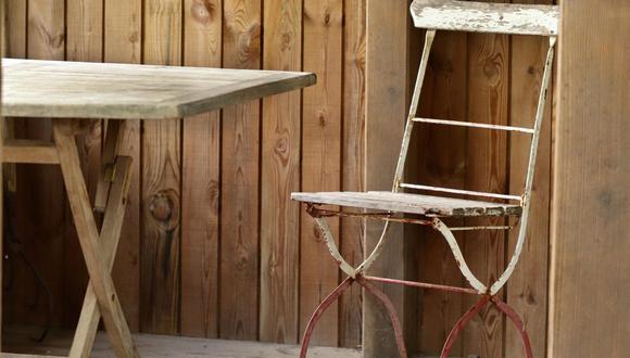 Cambiar el aspecto de una silla de hierro oxidada es posible con estos trucos caseros. (Foto: Annette Meyer / Pixabay)