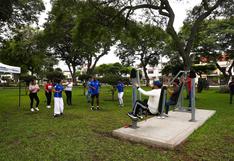 Instalan mini gimnasios en ocho parques de La Victoria