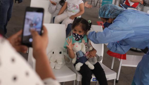 Este sábado 29 arrancó la jornada de vacunación para niños de 5 a 11 años de edad, con o sin comorbilidades, en Lima Metropolitana y Callao. (Foto: Britanie Arroyo/@photo.gec)