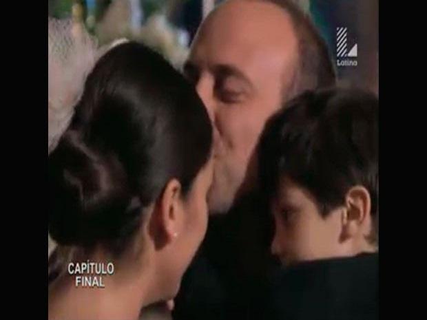 ​Las mil y una noches: los mejores tuits del final de la novela [VIDEO]