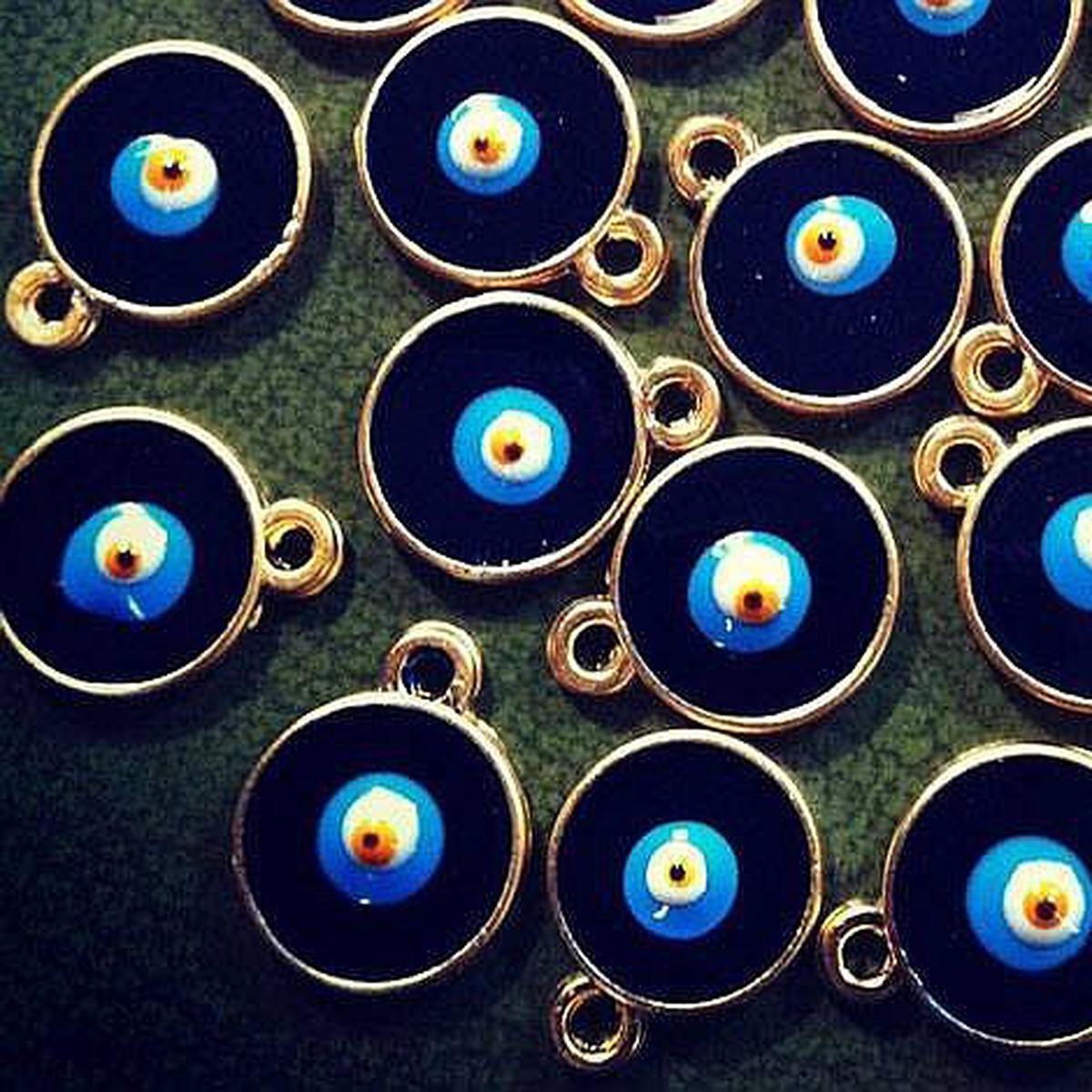Ojo turco, amuleto que protege contra el mal de ojo / Encuentro Interior 