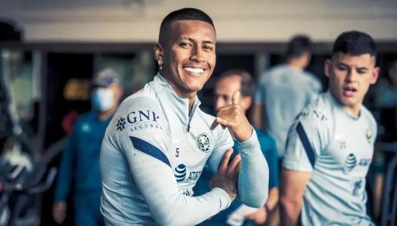 El futbolista peruano recibió los elogios de los hinchas de las 'Águilas'. Foto: América.