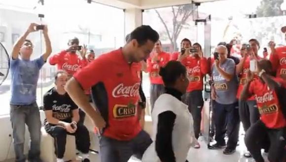 Selección peruana bailó al ritmo de Oscar Áviles y "Jueves de Pavita" [VIDEO]