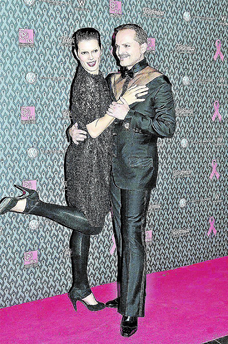 Bosé  llora a sobrina Cantante está devastado