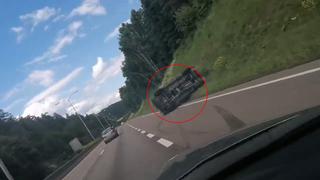 Quemó un Corán en Noruega, escapó en su auto y lo hicieron volcar tras una persecución [VIDEO]