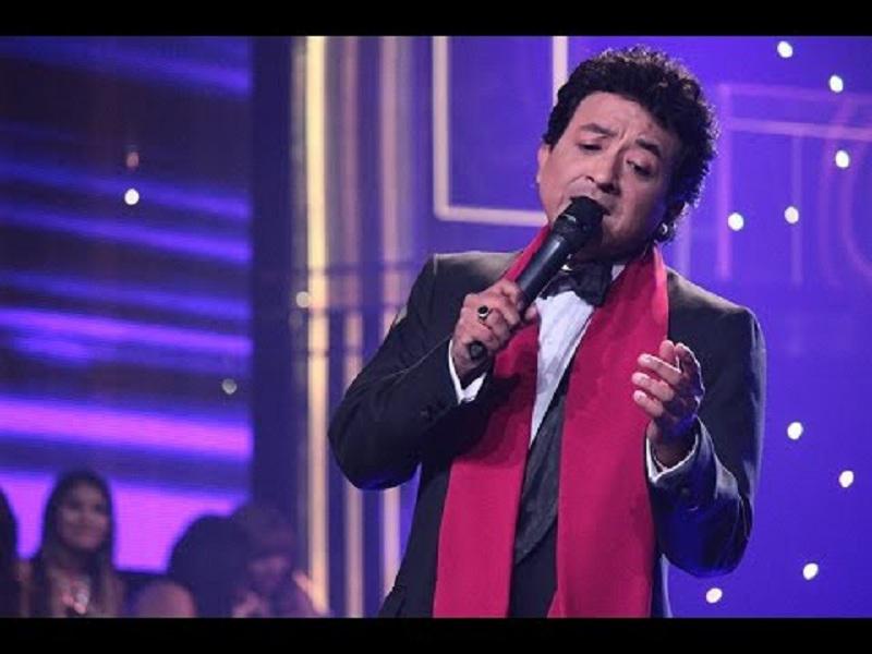 Yo Soy: Imitador de José José de cobrador de micro a estrella de la música 