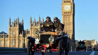 400 "carcochitas" recorren 95 kilómetros de Londres a Brighton 