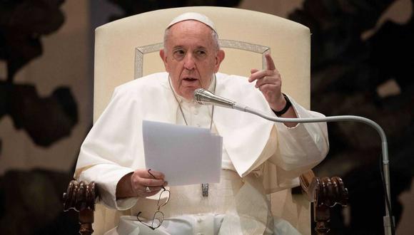 El papa Francisco sale con que quien no es padre ni madre "les falta algo principal".