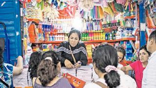 Mesa Redonda ofrece ofertas a padres de familia en compra de útiles escolares