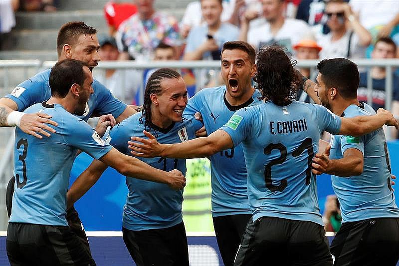 Uruguay golea 3-0 al anfitrión Rusia en cierre de Grupo A (VÍDEOS)