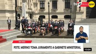 Presidente Merino tomó juramento a gabinete ministerial