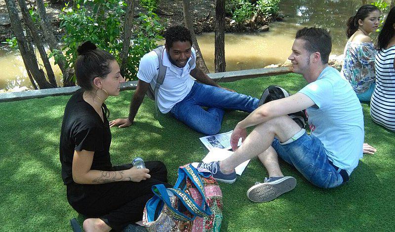 ¿Estudiar en el extranjero? 5 razones para realizar un intercambio estudiantil 