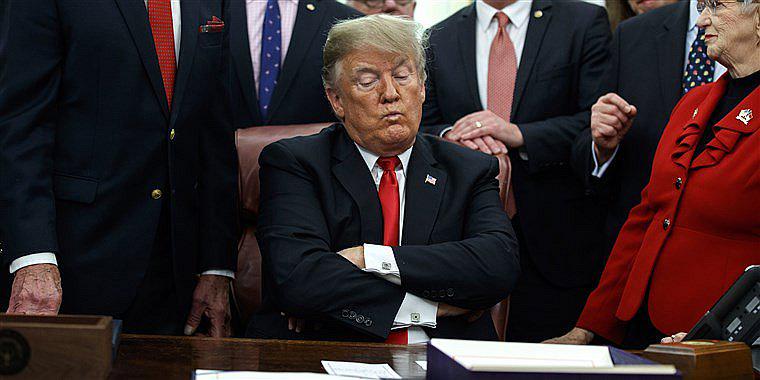 ​Donald Trump jura que Arabia Saudí pagará por la reconstrucción en Siria