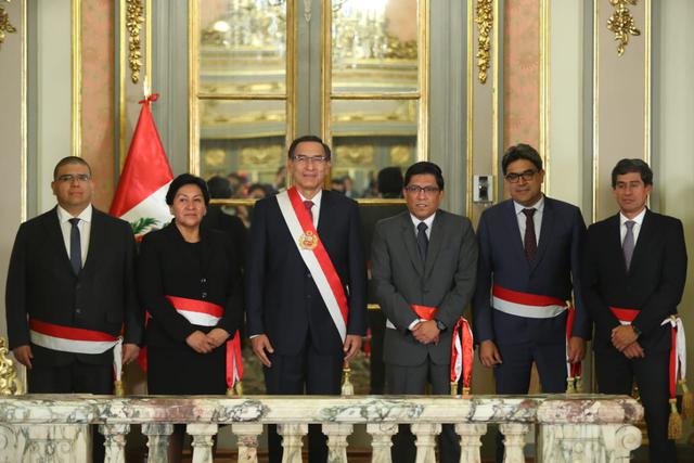 Así fue la juramentación de los cuatro nuevos ministros del presidente Martín Vizcarra. (Foto: Presidencia Perú)