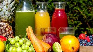 Comer para vivir: ¿Fruta entera o en jugo natural?