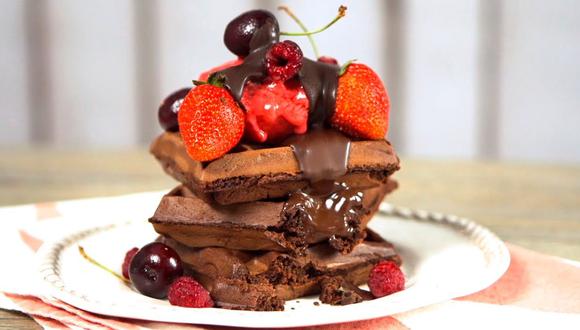 Torre de waffles de chocolate. (Foto: Cucinare)