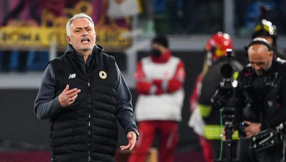 Mourinho es frontal hasta con los barristas de su equipo, la Roma.