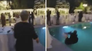 Invitada a boda no se da cuenta y se cae a piscina frente a los demás | VIDEO